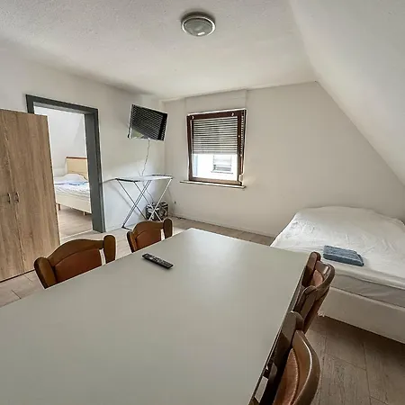 Cici Monteurunterkuenfte In Mit Kueche, Wlan, Tv, Parken