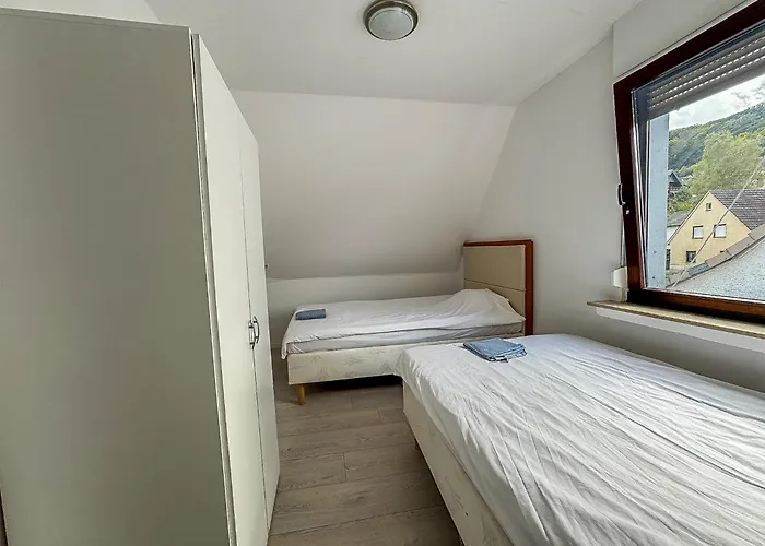 Cici Monteurunterkuenfte In Mit Kueche, Wlan, Tv, Parken Daire Werdohl